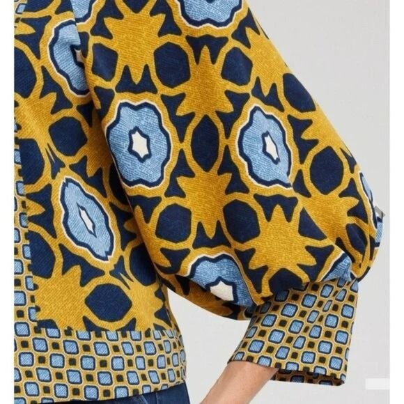 Chicos Gold Blue Geometric Print Pintuck Top 3.5 XL - Picture 2 of 8